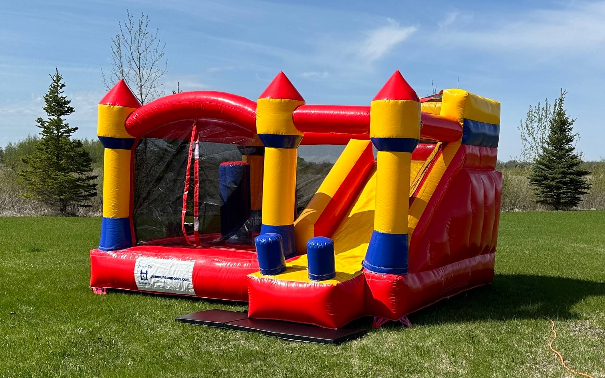 Jump&Slide Inflatable Bouncy Castle Yellow/Red for rent Winnipeg Manitoba